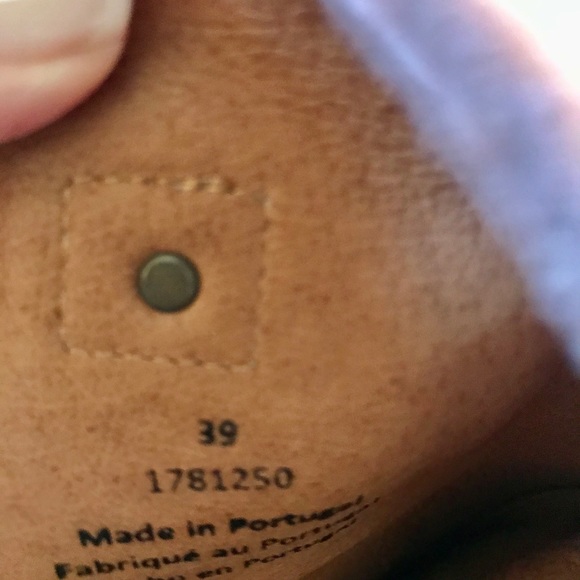 Pink Suede Boots✨ - Picture 2 of 4